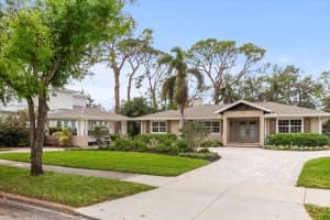 1538 S Orange Ave, SARASOTA