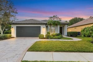 10114 Glenmore Ave, BRADENTON