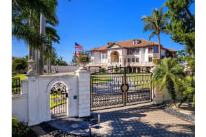 1310 S Lake Shore Dr, SARASOTA 1310 S Lake Shore Dr, SARASOTA