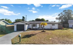 226 Parkview Dr, VENICE