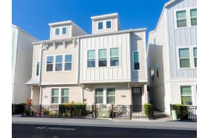 2337 Lindstrom St, SARASOTA