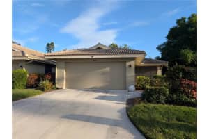 7171 Wood Creek Dr #5, SARASOTA