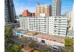 33 S Gulfstream Ave #401, SARASOTA