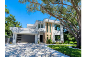 2467 Hyde Park St, SARASOTA