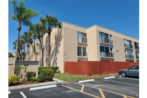 2763 Woodgate Ln #207, SARASOTA