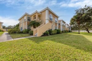 1185 Villagio Cir #208, SARASOTA
