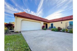 914 W Faith Cir, BRADENTON
