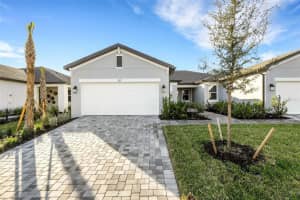 9205 Optimist Way, PALMETTO