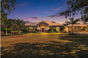 6677 Mandarin Rd, SARASOTA