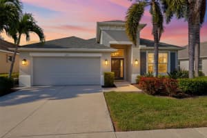 2235 Terracina Dr, VENICE
