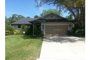 4487 Trails Dr, SARASOTA