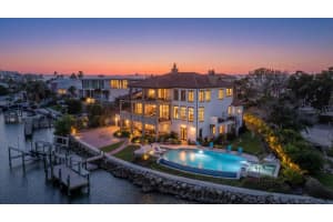 315 S Shore Dr, SARASOTA