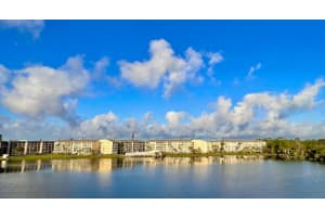 3494 Lake Bayshore Dr #p-520, BRADENTON