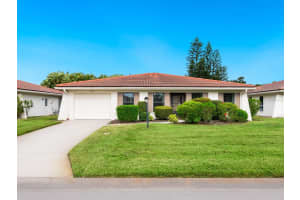 5107 Greencroft Rd #23, SARASOTA