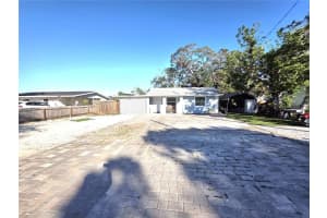 2137 4th St E, BRADENTON