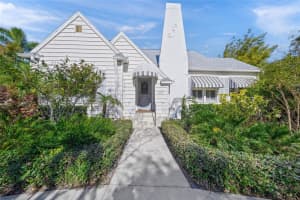 1917 Bahia Vista St, SARASOTA