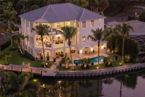 750 Siesta Key Cir, SARASOTA