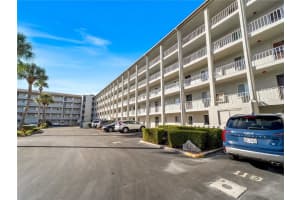 3404 Lake Bayshore Dr #315, BRADENTON 3404 Lake Bayshore Dr #315, BRADENTON