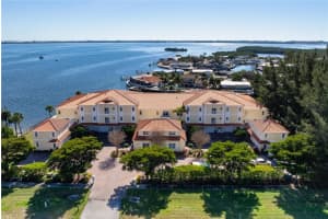 9923 Manatee Ave W, BRADENTON