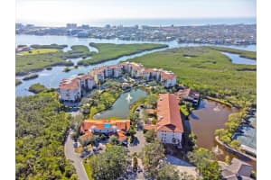 5450 Eagles Point Cir #404, SARASOTA
