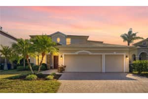 6627 38th Ln E, SARASOTA