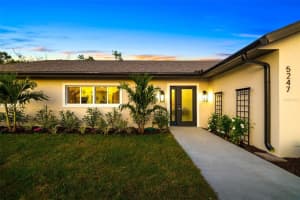 5247 Carmilfra Dr, SARASOTA