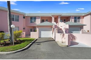 4220 Pinebrook Cir #10, BRADENTON