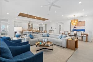 12480 Meribel St, VENICE