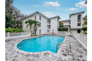 6304 Pointe West Blvd #a102, BRADENTON