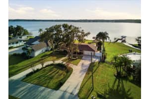 5530 Driftwood Dr, LAKELAND