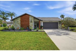 6530 Waterford Cir, SARASOTA
