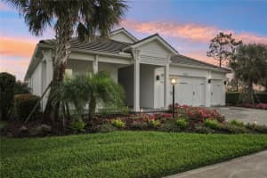 8294 Grande Shores Dr, SARASOTA