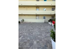 4725 Cove Cir #104, ST PETERSBURG