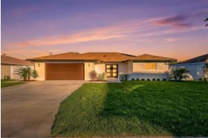 4119 Royal Palm Dr, BRADENTON