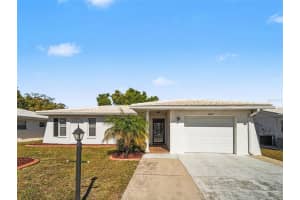 3807 Chinaberry Rd, BRADENTON