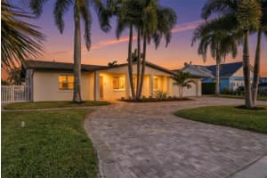 4111 Plumosa Ter, BRADENTON