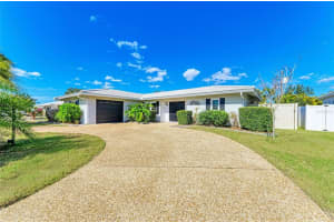 3368 Sheffield Cir, SARASOTA