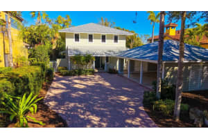 1695 Hyde Park St, SARASOTA 1695 Hyde Park St, SARASOTA