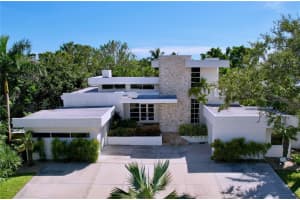 1347 Harbor Dr, SARASOTA