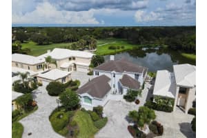 7716 Club Ln, SARASOTA