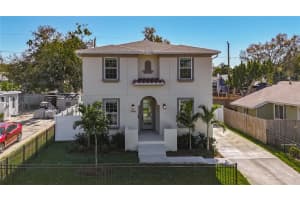 1066 8th Ave S, ST PETERSBURG