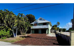 2308 Canasta Dr, BRADENTON BEACH