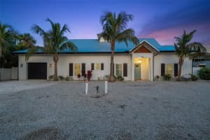 305 73rd St, HOLMES BEACH