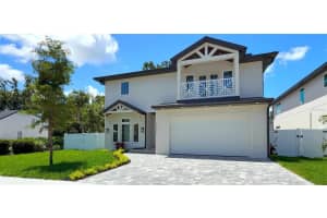 2596 Floyd St, SARASOTA
