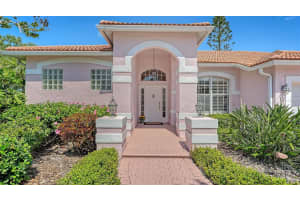 5270 Far Oak Cir, SARASOTA