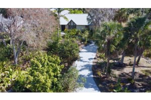 1035 Sirus Trl, SARASOTA