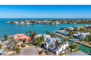 529 77th St, HOLMES BEACH 529 77th St, HOLMES BEACH