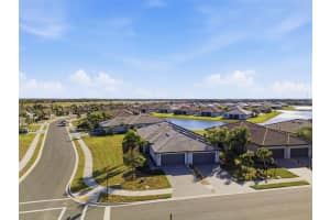 15942 Clear Skies Pl, BRADENTON