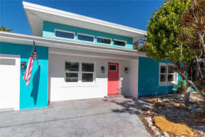 518 56th St, HOLMES BEACH