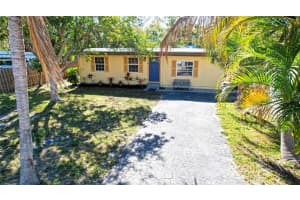 2342 Margaret St, SARASOTA